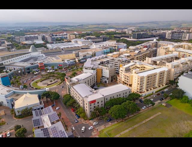 2 BEDROOM APARTMENT FOR SALE IN UMHLANGA CENTRAL